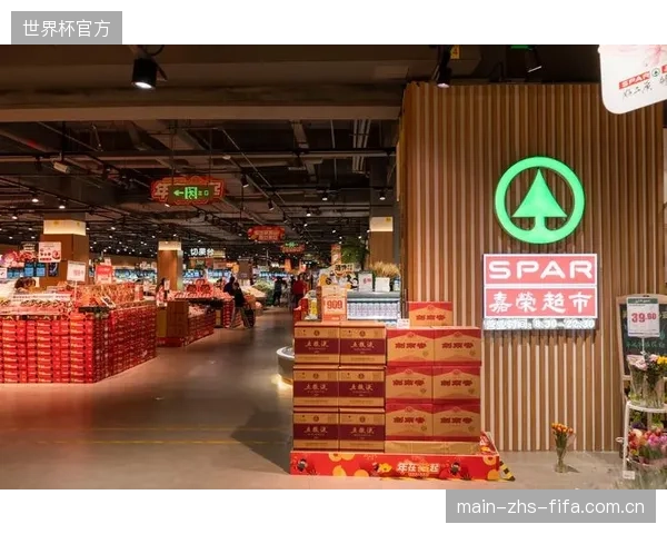 部分品牌以高门槛会员活动将门店公共空间私有化,与体育零售本应具备的开放和包容精神背道而驰 部分品牌以高门槛会员活动将门店公共空间私有化,与体育零售本应具备的开放和包容精神背道而驰